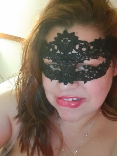 Karina.  Disponível em Lisboa  Alameda Arroios 